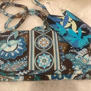 Vera Bradley Floral Blue and Brown Women's travel bag & luggage tag